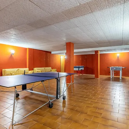 Cretes Blanches Escape Vista Plateau Rosa E Garage- Vesta * بيريوِل تْشيرفينيا